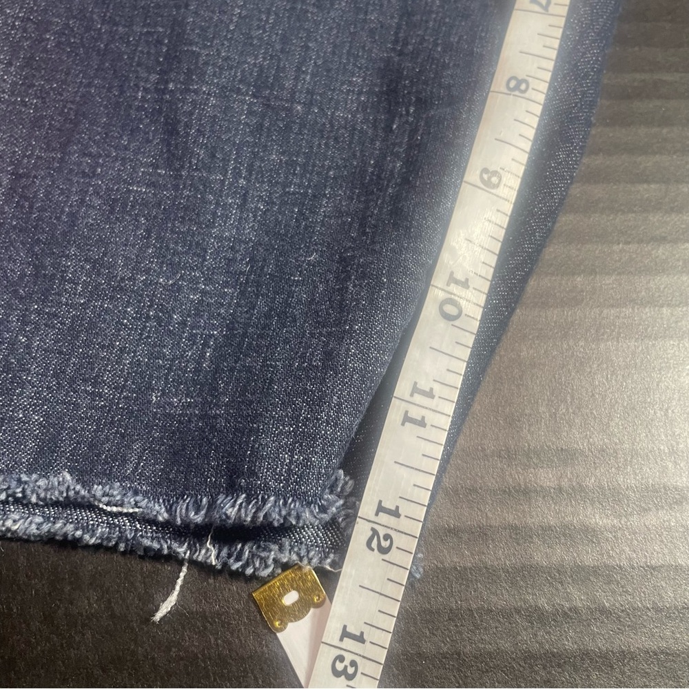 Forever 21 Denim cut off Jean shorts 26/2 regular Buy cheap off season! - Picture 3 of 8